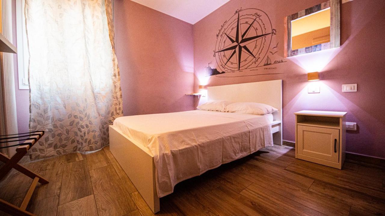 Sweet Harbour Porto - Affittacamere Pesaro Eksteriør billede